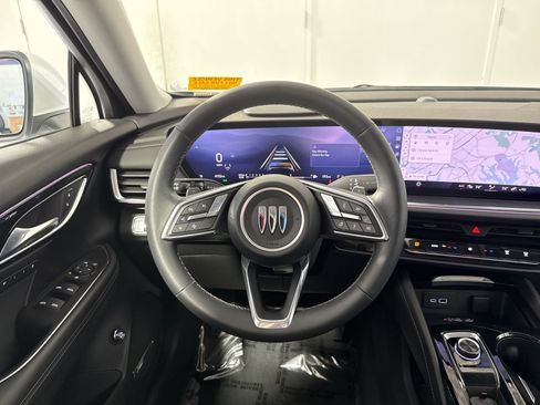 Used 2025 Buick Envision Preferred AWD/4WD image 17