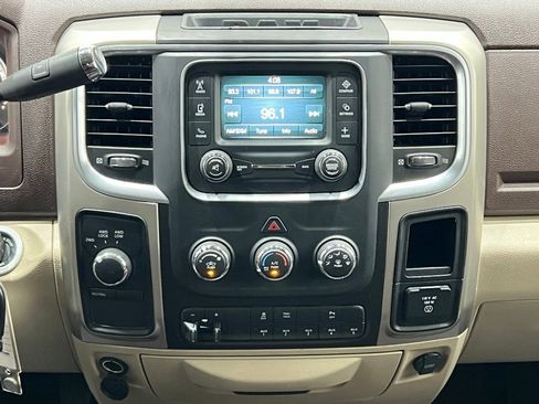 Used 2014 RAM 3500 SLT w/ Luxury Group AWD/4WD image 23