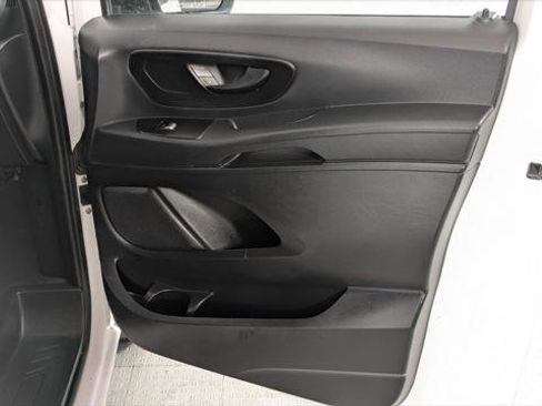 Used 2019 Mercedes-Benz Metris image 16