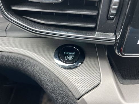 Used 2022 Ford Explorer XLT w/ Equipment Group 202A image 16