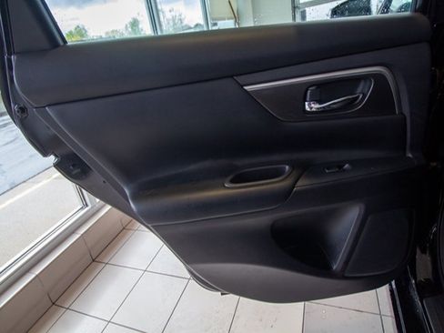 Used 2015 Nissan Altima 2.5 SL w/ Technology Package image 9