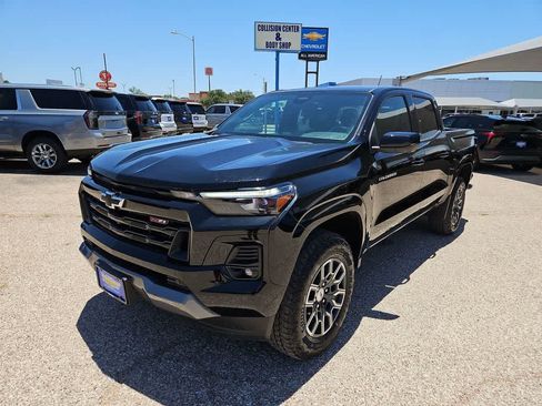 Used 2023 Chevrolet Colorado Z71 w/ Z71 Convenience Package 2 AWD/4WD image 4