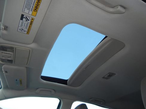 Used 2012 Honda CR-V EX image 24