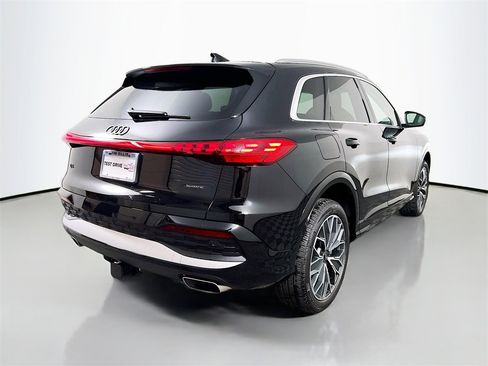 New 2025 Audi Q5 Premium Plus image 7