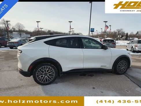 Used 2024 Ford Mustang Mach-E Premium image 9