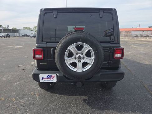 Used 2022 Jeep Wrangler Unlimited Sport w/ Sun And Sound Package AWD/4WD image 7