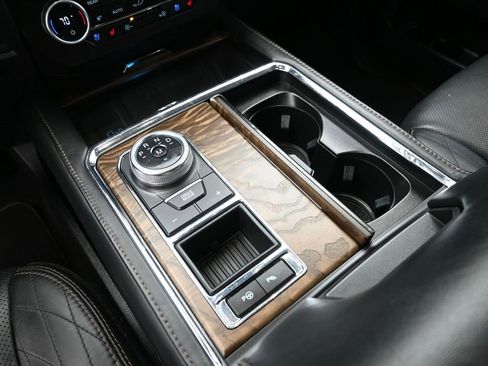 Certified 2021 Ford Expedition Platinum image 32