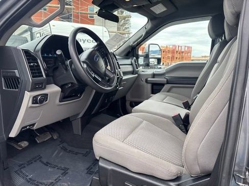 Used 2021 Ford F250 XLT w/ XLT Premium Package AWD/4WD image 14
