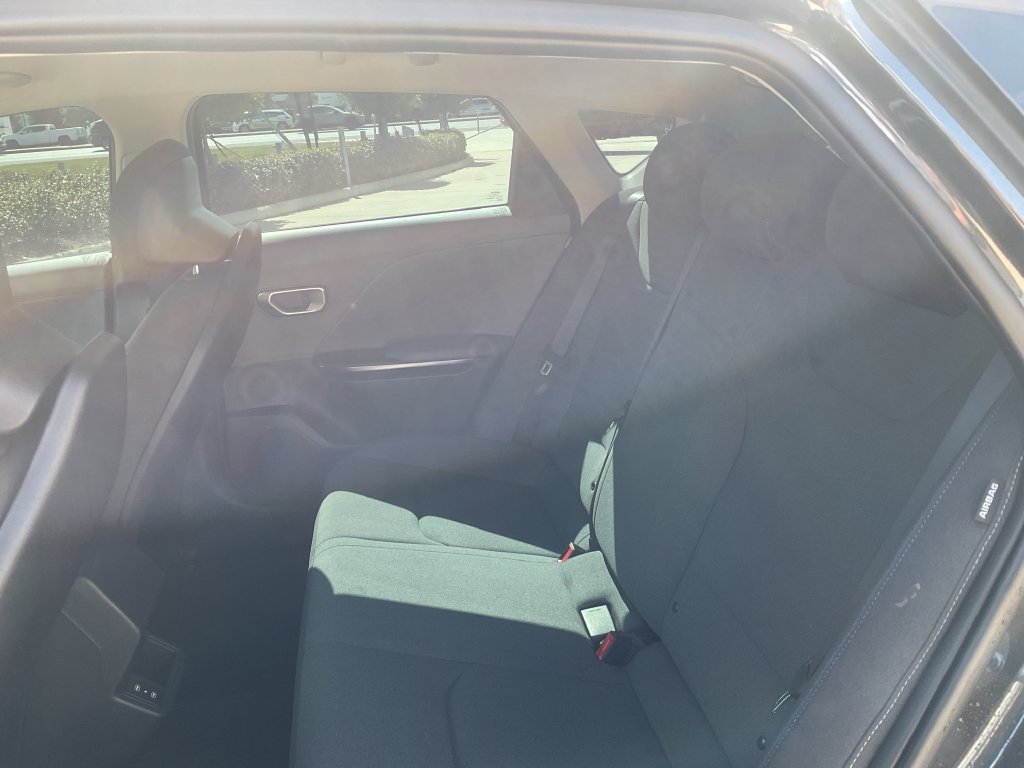 Used 2025 Kia K4 FWD image 11