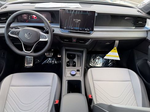 New 2026 Volkswagen Tiguan SE R-Line image 24