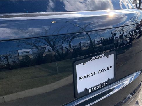 New 2026 Land Rover Range Rover Long Wheelbase SE image 15