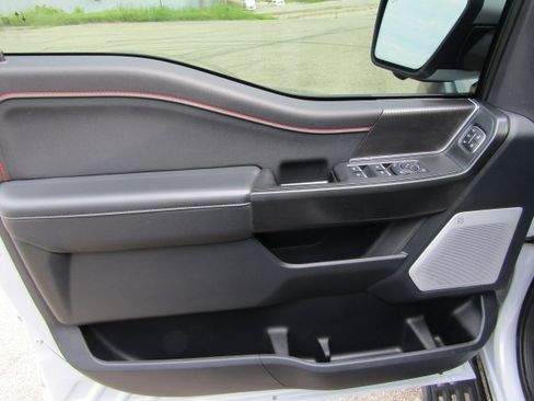 Used 2025 Ford F150 Raptor AWD/4WD image 9