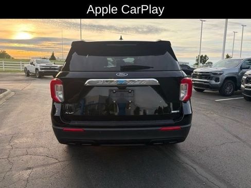 Used 2020 Ford Explorer XLT w/ Comfort Package AWD/4WD image 3