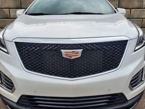 Certified 2023 Cadillac XT5 Sportv w/ Technology Package AWD/4WD image 9