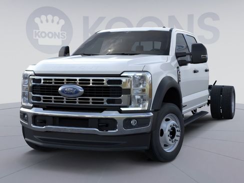New 2026 Ford F550 4x4 Crew Cab image 2