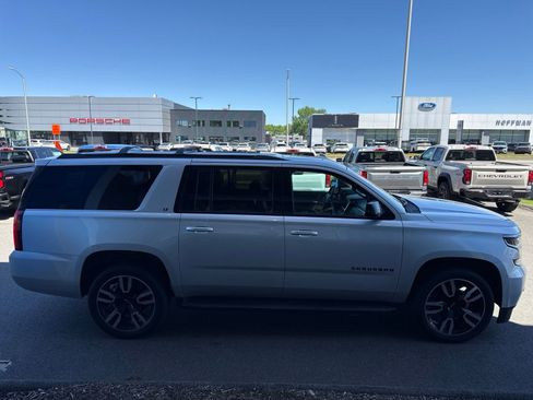Used 2019 Chevrolet Suburban LT w/ RST Edition AWD/4WD image 5