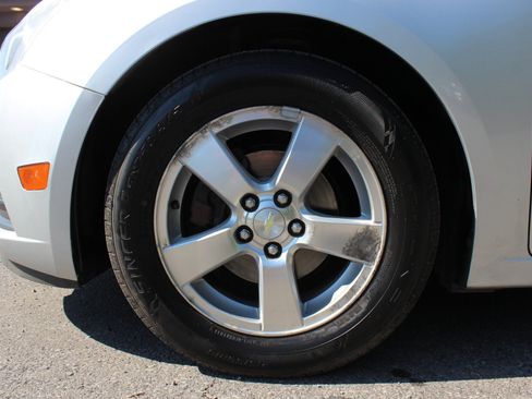 Used 2014 Chevrolet Cruze LT FWD image 37