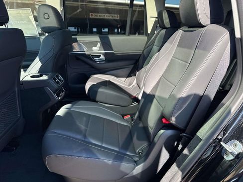 New 2026 Mercedes-Benz GLS 450 4MATIC image 7
