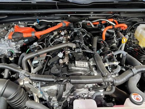 Used 2025 Toyota 4Runner 4WD image 26