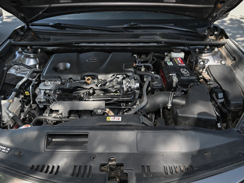 Used 2022 Toyota Camry LE w/ Carpet Mat Package (TMS) image 14