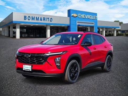 New 2026 Chevrolet Trax LT w/ Driver Confidence Package FWD image 1