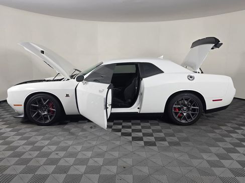 Used 2018 Dodge Challenger R/T Scat Pack w/ Driver Convenience Group image 21