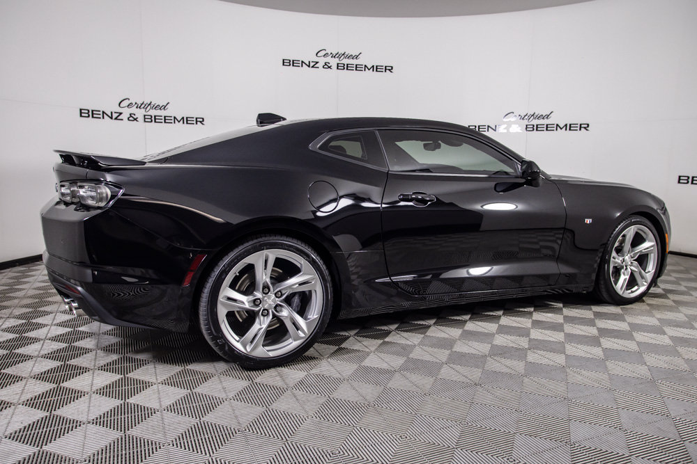 Used 2021 Chevrolet Camaro SS RWD image 16