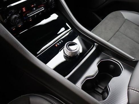 New 2025 Jeep Grand Cherokee Altitude image 21