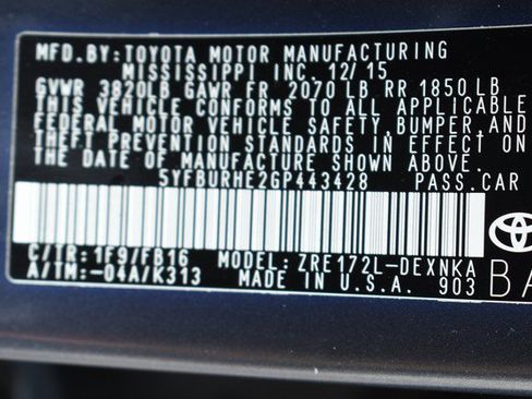 Used 2016 Toyota Corolla LE FWD image 33