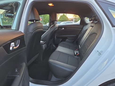 Used 2024 Kia Forte GT-Line image 23