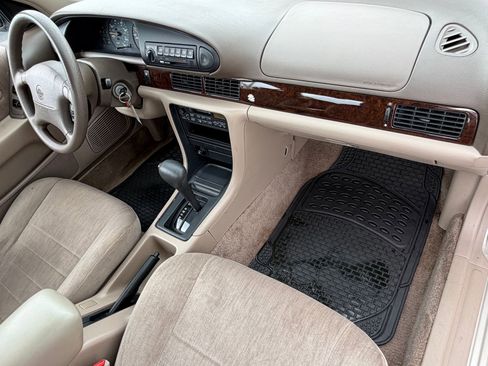 Used 1995 Nissan Altima SE image 32