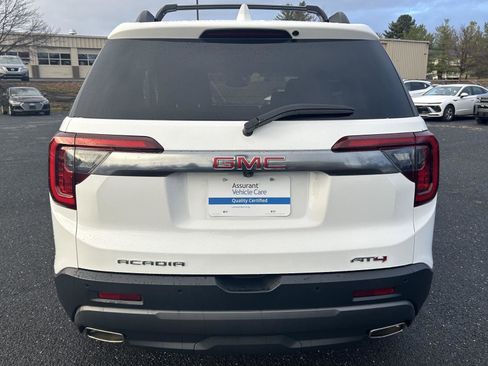 Used 2023 GMC Acadia AT4 w/ Preferred Package image 5