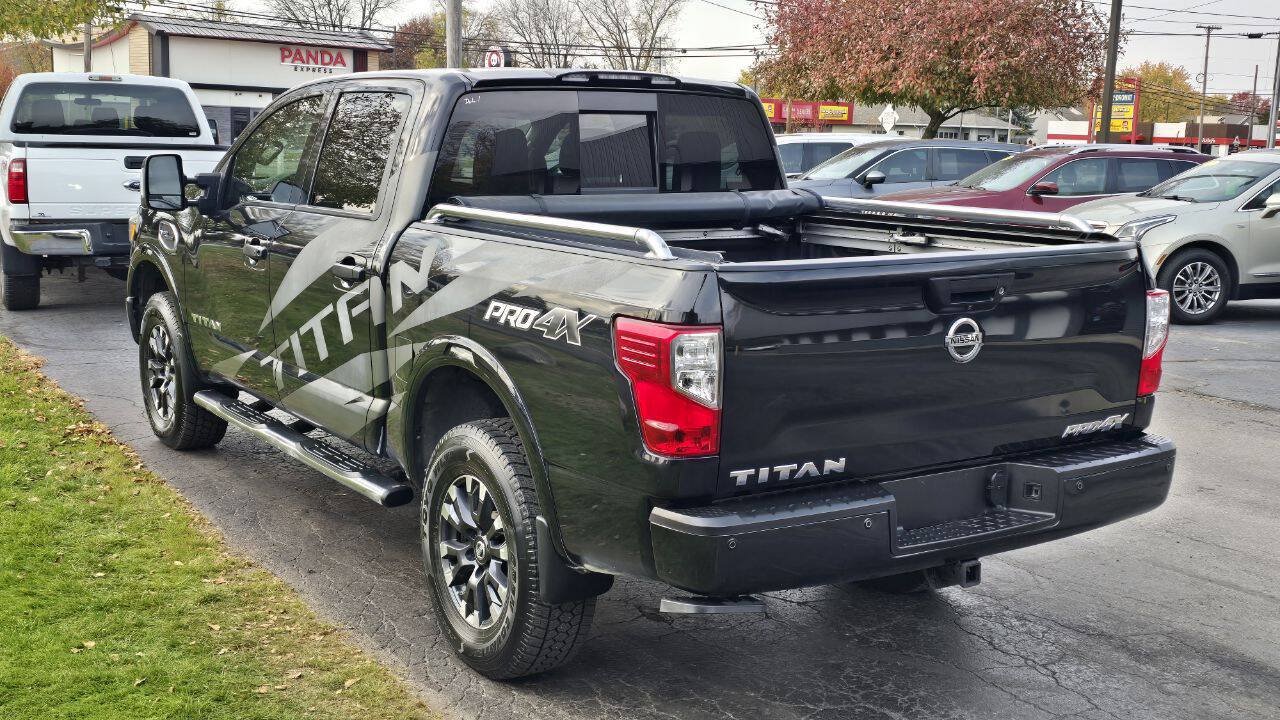 Used 2017 Nissan Titan PRO-4X AWD/4WD image 5