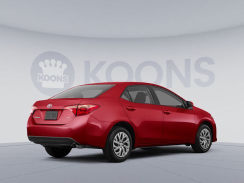 Used 2018 Toyota Corolla LE FWD image 4
