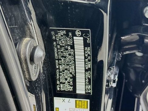 Certified 2023 Toyota Corolla LE w/ Carpet Mat Package (TMS) FWD image 31