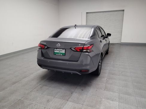 Used 2021 Nissan Versa SV FWD image 7