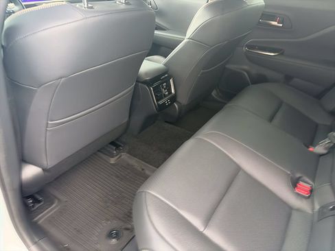 Used 2025 Toyota Crown AWD/4WD image 29