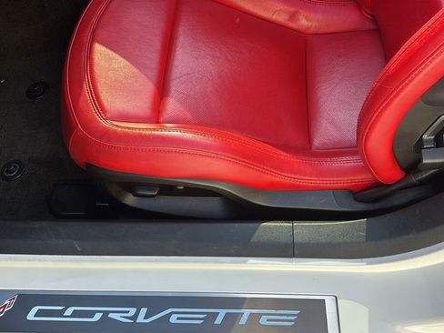 Used 2018 Chevrolet Corvette Stingray Coupe w/ 1LT RWD image 23
