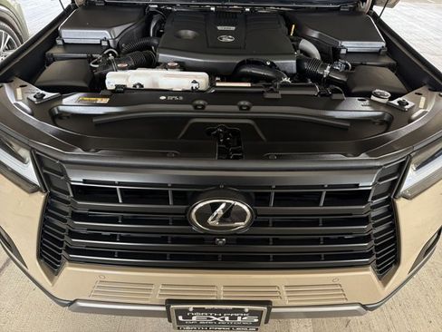 Certified 2026 Lexus GX 550 AWD/4WD image 25