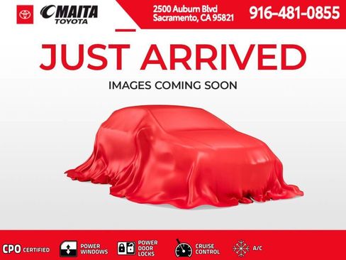 Certified 2017 Toyota Yaris L image 1