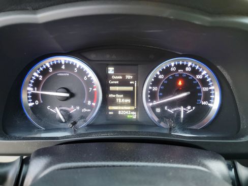 Used 2018 Toyota Highlander XLE image 25