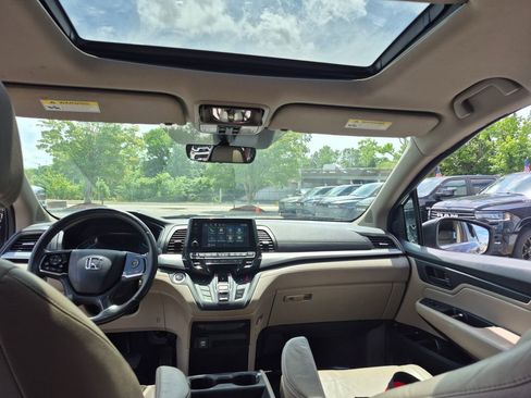 Used 2018 Honda Odyssey EX-L image 10