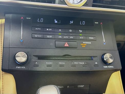 Used 2015 Lexus RC 350 w/ F Sport w/Summer Tires image 17