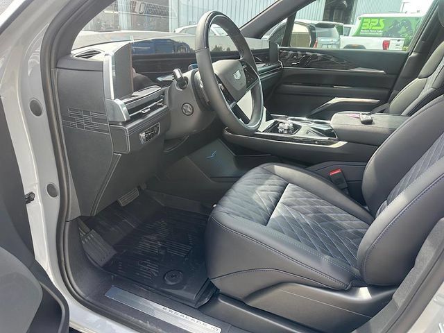 New 2026 Cadillac Escalade IQ Sport 1 w/ LPO, Floor Liner Package AWD/4WD image 10