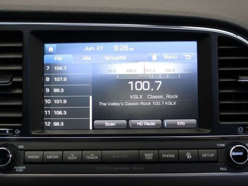 Used 2017 Hyundai Elantra Limited w/ Limited Ultimate Package 05 FWD image 23