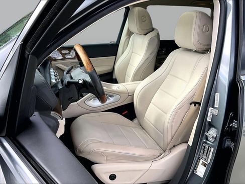 Used 2020 Mercedes-Benz GLS 450 4MATIC image 8
