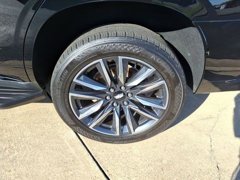 Used 2022 Cadillac Escalade Sport image 5