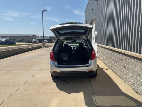 Used 2011 Chevrolet Equinox LT w/ Driver Convenience Package image 23