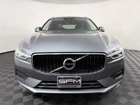 Used 2019 Volvo XC60 T5 Momentum w/ Premium Package AWD/4WD image 4