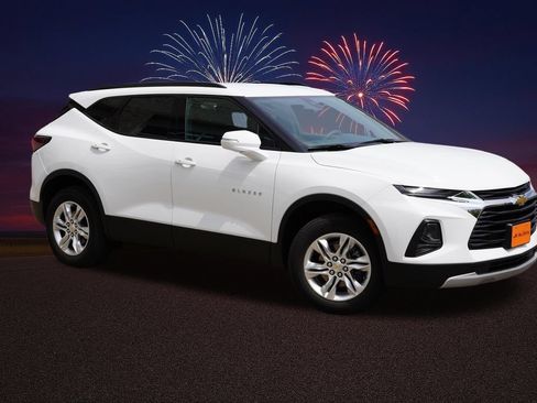 Certified 2022 Chevrolet Blazer LT AWD/4WD image 2